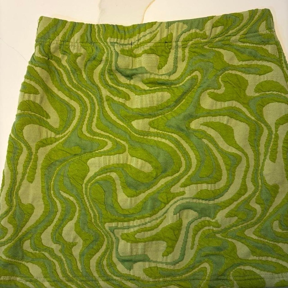 Forever 21 green and light green swirled Mini skirt size L - Picture 4 of 5